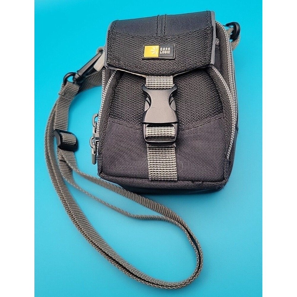 Case Logic Camera Case ~ DCB26 With Strap ~ Good Condition